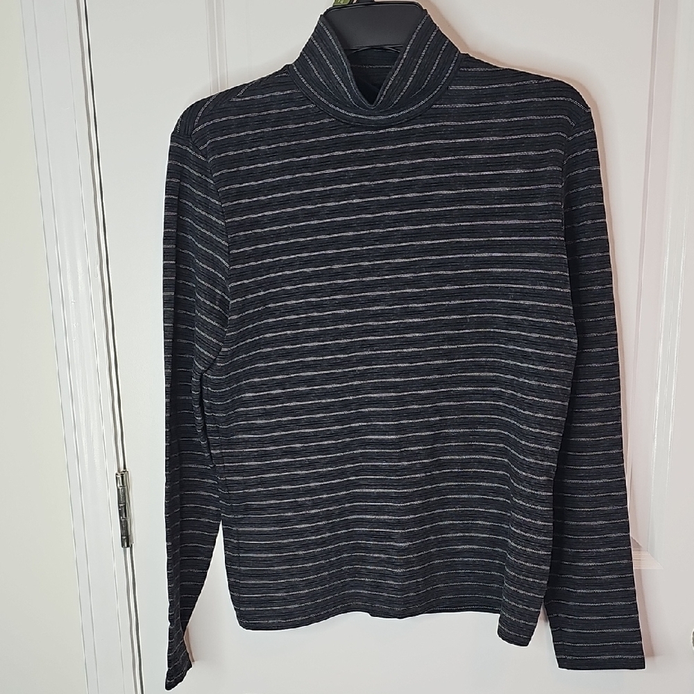 GAP Women's Mockneck Cropped‎ Black Striped  Sweatshirt Size M